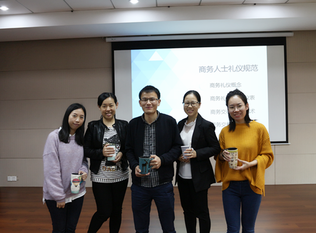 頒獎合照2.png 頒獎合照2.png